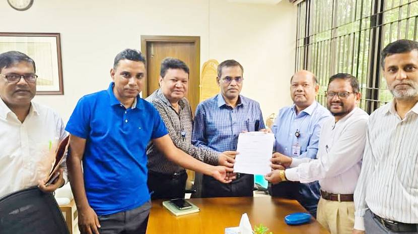 ঢাকা থেকে চাঁপাইনবাবগঞ্জ পর্যন্ত ট্রেনের রুট বর্ধিত করতে স্মারকলিপি জমা 